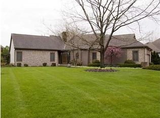 3084 Shoreline Dr, Lewis Center, OH 43035