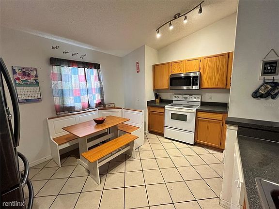 5th image of 913R Clear Creek Cir