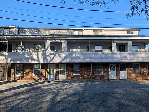 2nd image of 444 Woodward Rd APT 42