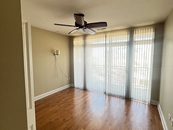 3rd image of 600 W Touhy Ave Unit 401