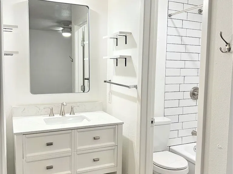 4111 Avenue A — Photo 21