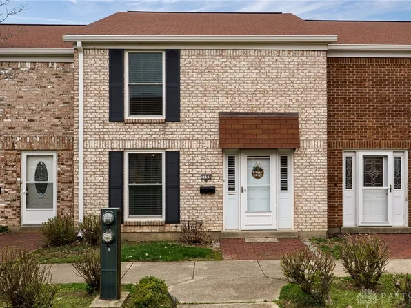 1105 Charleston Ct, Fairborn, OH 45324