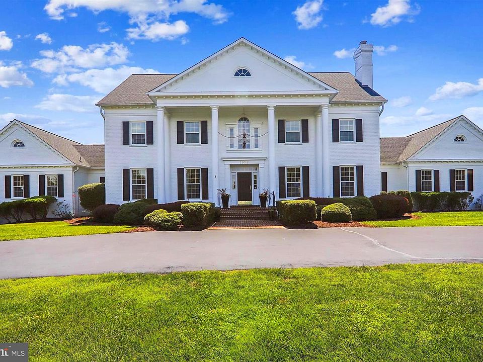 1st image of 12012 Great Elm Dr