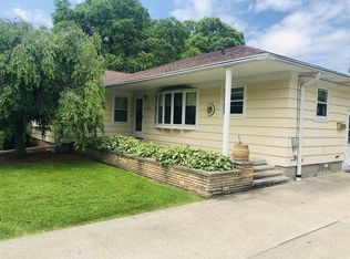 611 Arbor Ave, Monroe, MI 48162