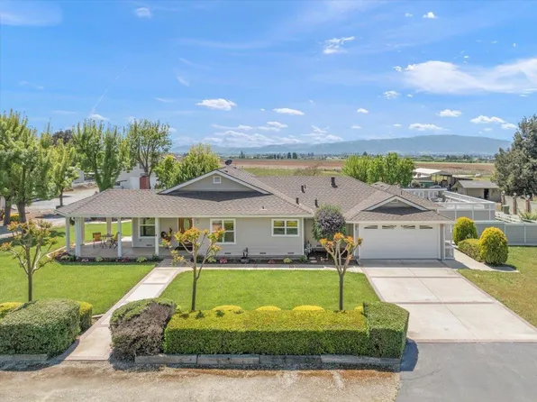 7015 Angelo Ln, Gilroy, CA 95020