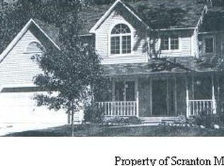 30 Jones St, Moscow, PA 18444