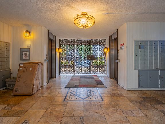 2nd image of 525 S Ardmore Ave APT 239