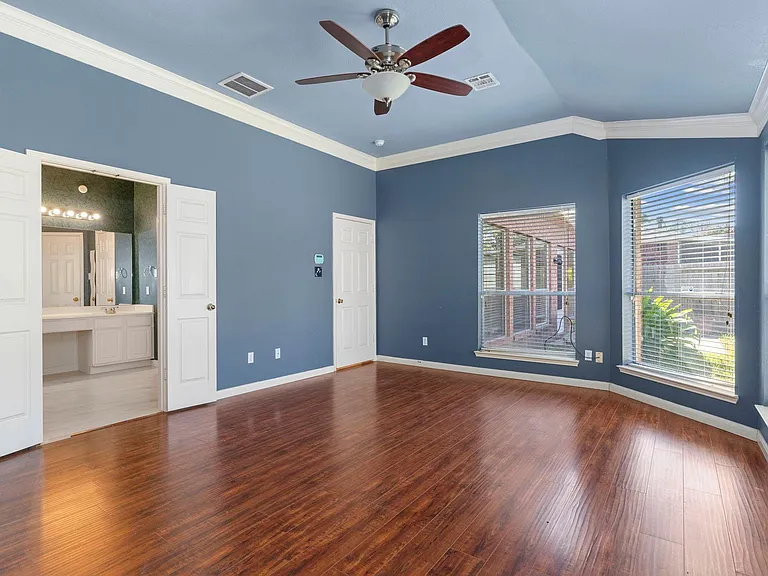 10415 Courtley St — Photo 20