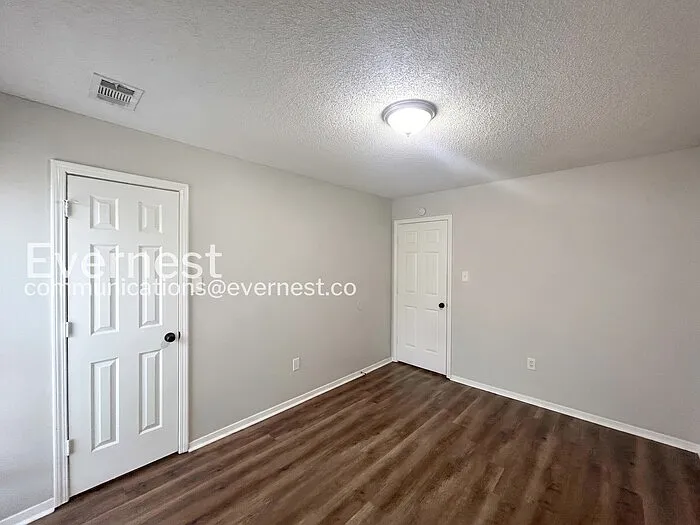 6571 Ashland Dr — Photo 12