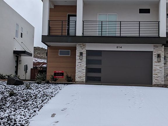 2nd image of 814 E Desert Cactus Dr