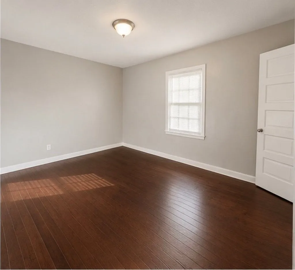 3 bed, 1.0 bath, 1158 sqft, $950 — Photo 4