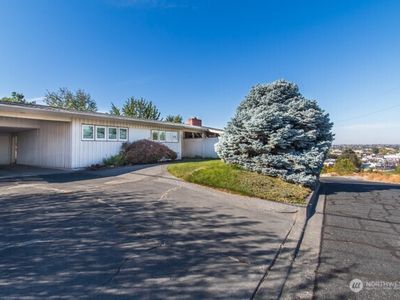 803 E Lark Avenue, Moses Lake, WA, 98837