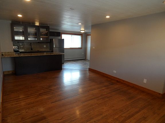 5th image of 1509 W Farwell Ave APT 3E