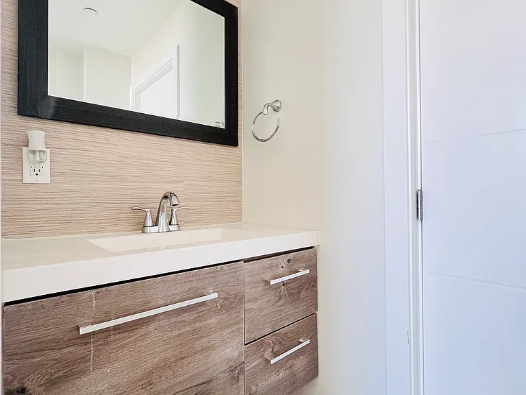 250 S Burlington Ave #250 — Photo 35