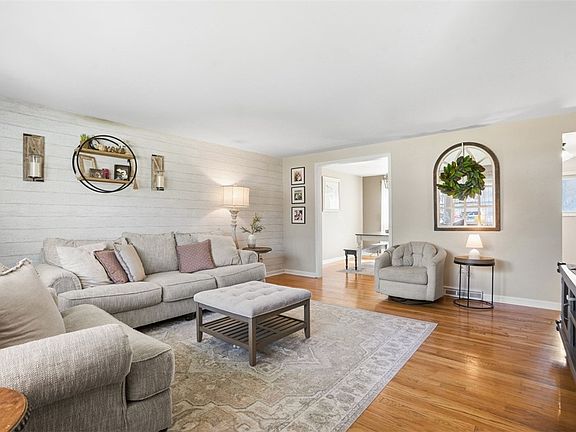 5th image of 3017 Greenwald Rd