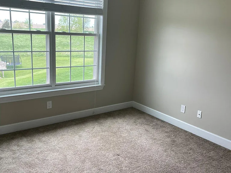 92 Cobblestone Ln — Photo 14