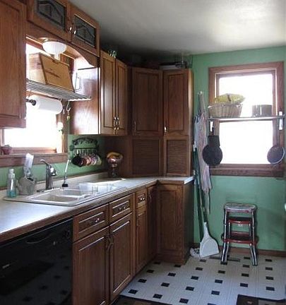 2nd image of 17207 Alpine Ln