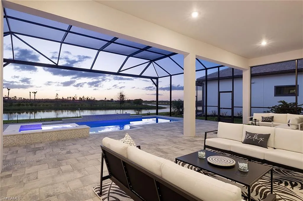 4 bed, 6.0 bath, 4456 sqft, $25,000 — Photo 2