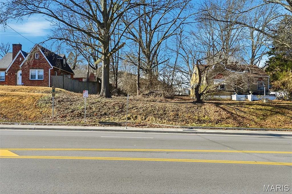 1881 S New Florissant Rd photo 1