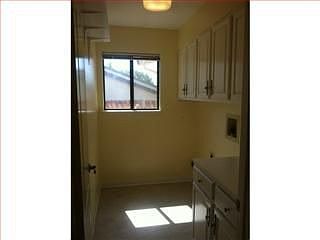 5th image of 3730 Deedham Dr