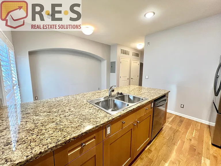 150 S Harrison St #107 — Photo 3