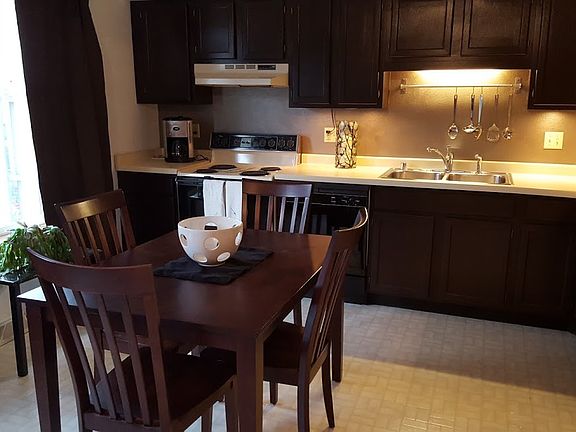 2nd image of W163N11539 Windsor Ct
