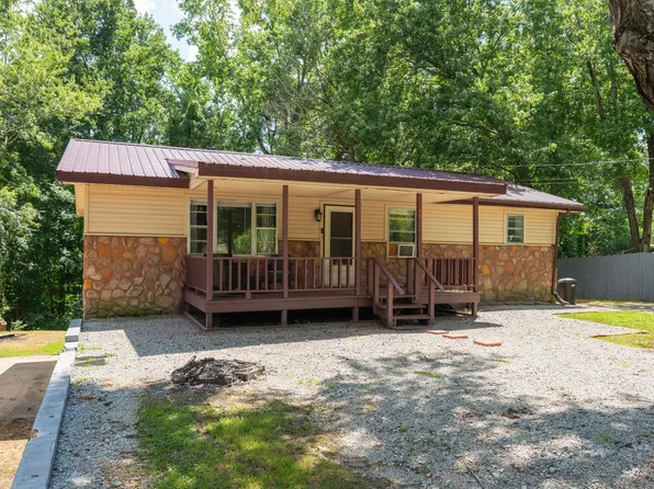55 Lancaster Ln, Parsons, TN 38363