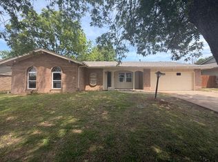 11011 E 27th St, Tulsa, OK 74129