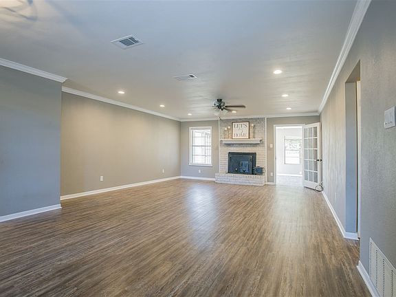 4th image of 152 Kingman Cir