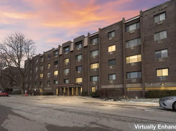4623 N Chester Ave Unit 206W, Chicago, IL 60656