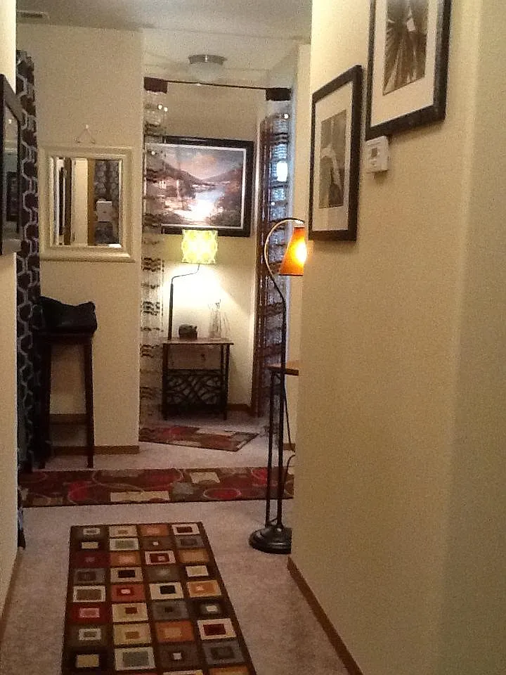 3 bed, 1323 sqft, $2,200 — Photo 4