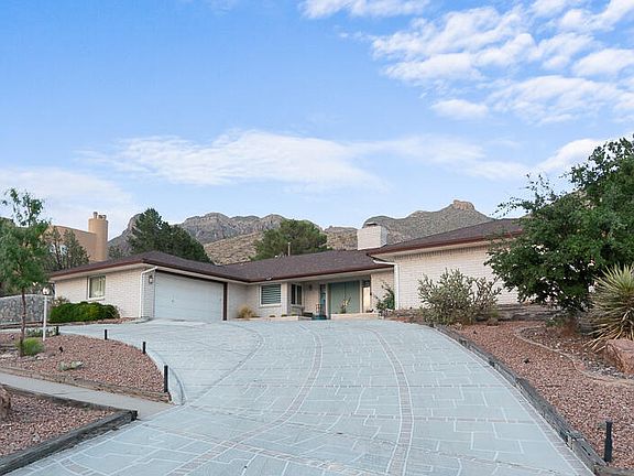 5th image of 1104 Thunderbird Dr