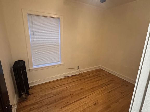 5th image of 8046 S Langley Ave