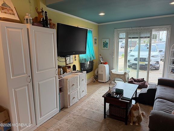 3rd image of 242 Bay Stream Drive