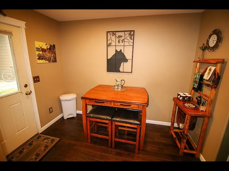 138 W Whitman St #5 — Photo 8