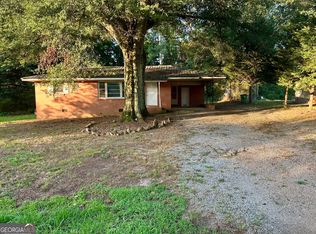 25 Chestnut Dr, Newnan, GA