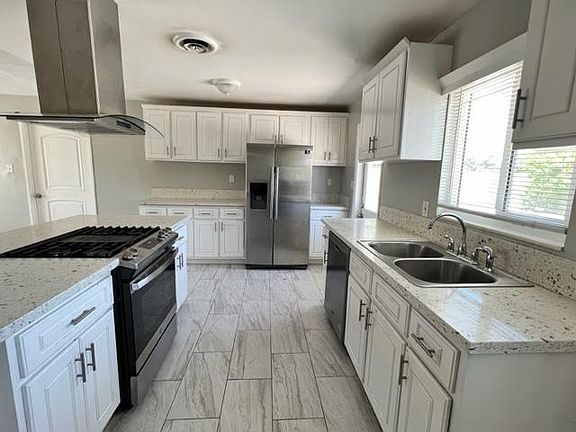 3rd image of 81104 Francis Ave