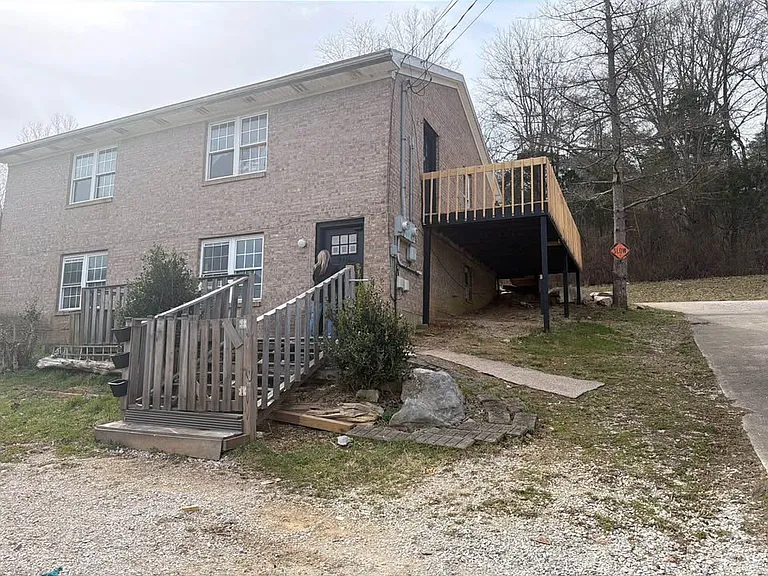 899 Old Dixie Rd #A — Photo 7