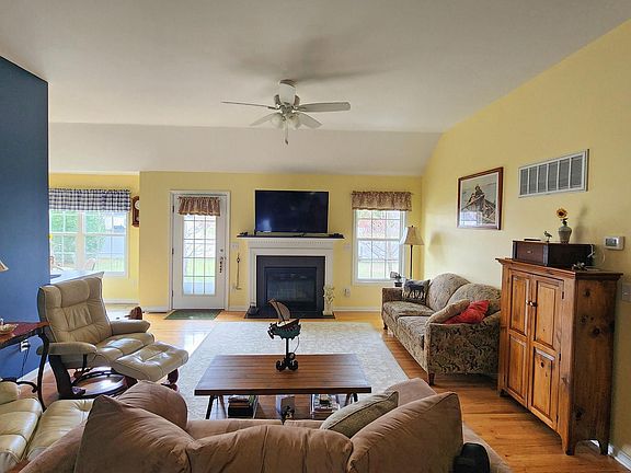 2nd image of 36 Southfield Ln