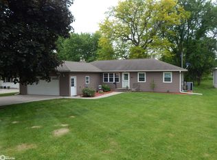 803 9th Ave, Eldora, IA 50627