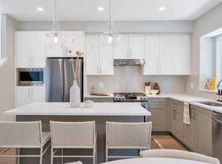 1833 165a St #124, Surrey, BC V3Z9N3