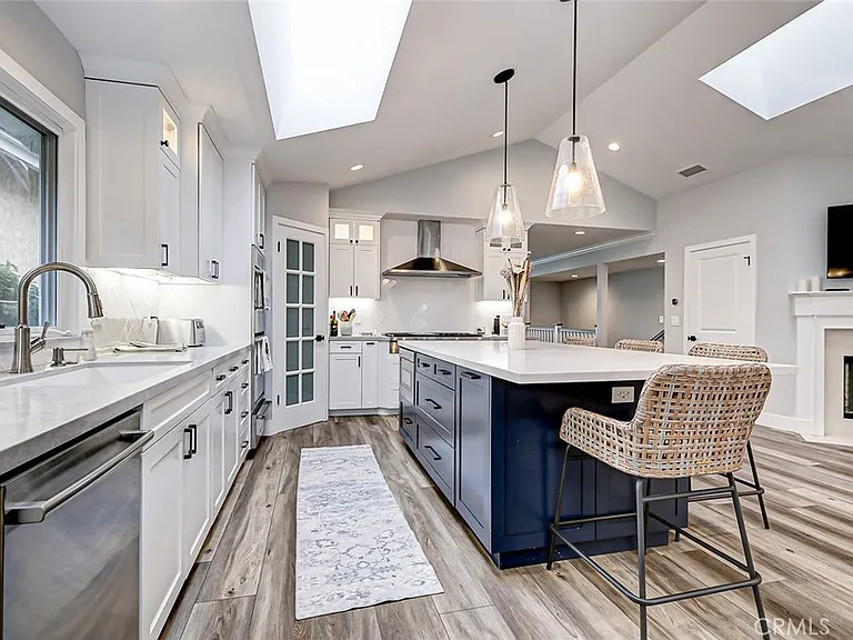 1456 3rd St — Photo 8