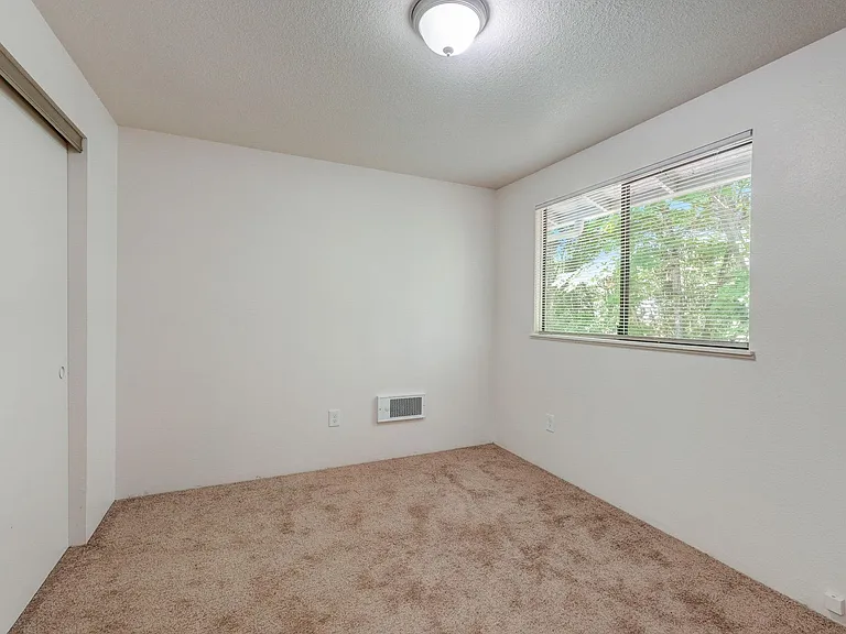 Brookwood Firs Apartments — Photo 27