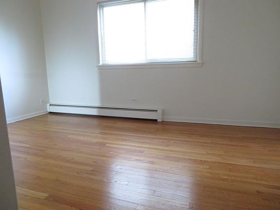 4th image of 4431 Prescott Ave APT 2D
