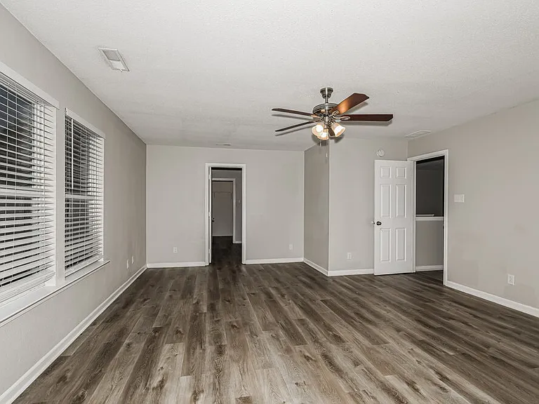 333 Sunburst Ln — Photo 9