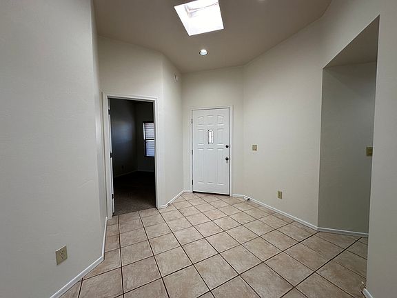 5th image of 8435 N Hanks Pl