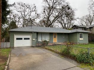 923 Park Ave, Medford, OR