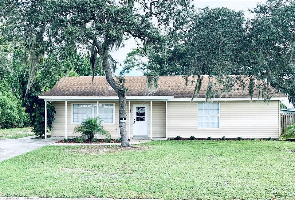 1st image of 1720 E Recreation Dr