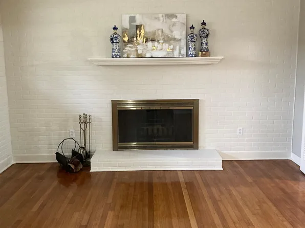 1427 Knollwood Dr, Baton Rouge, LA 70808