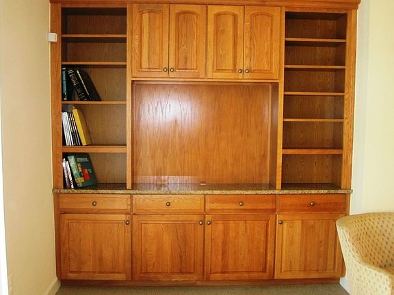 Built-in Bookshelves